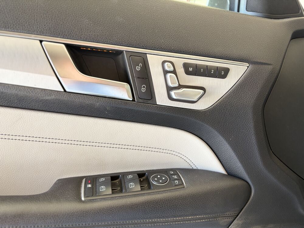 Classe E IV (2) COUPE 350 BLUETEC EXECUTIVE 7G-TRONIC 2013 occasion 27620 Gasny