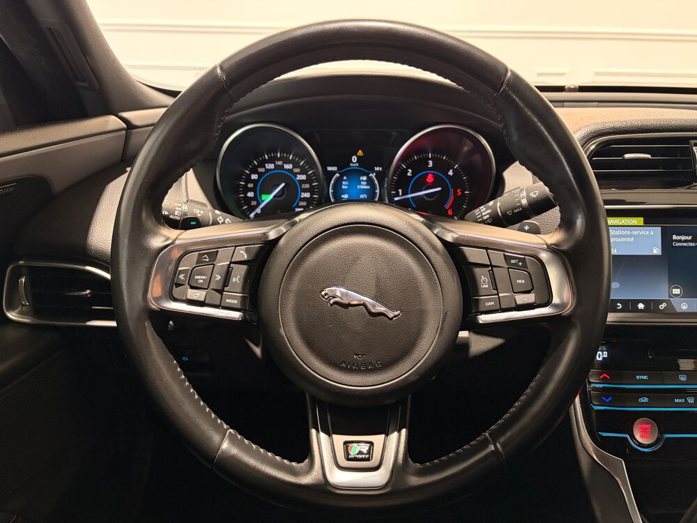 XE 2.0D 180 R-SPORT AUTO 2016 occasion 27620 Gasny