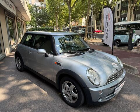 One 1.6 90 ONE PACK 2006 occasion 92370 Chaville