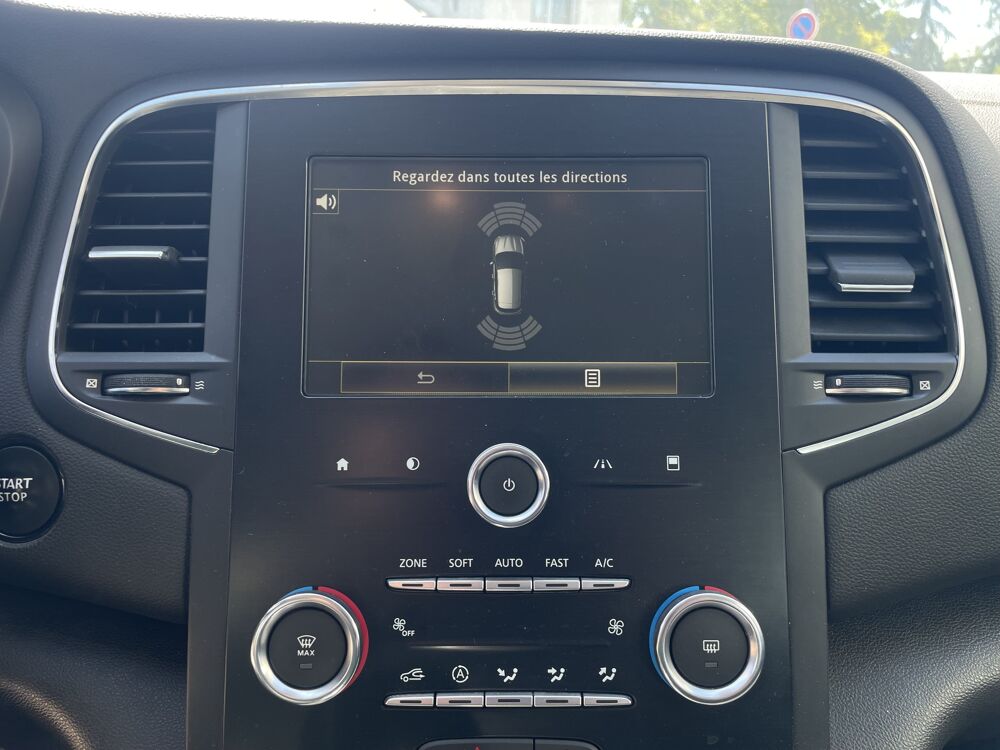 M&eacute;gane IV 1.2 TCe 100 cv - Business - Carplay 2018 occasion 49124 Saint-Barth&eacute;lemy-d'Anjou