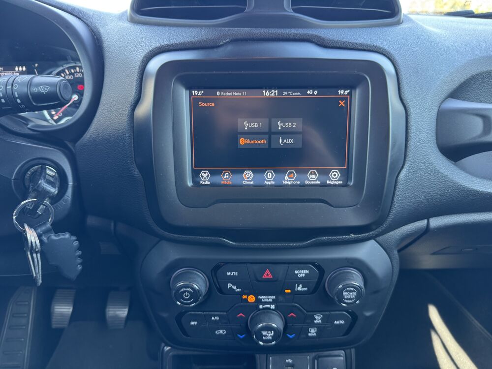 Renegade 1.6 Multijet Diesel 130ch Longitude | GARANTIE 12 MOIS 2021 occasion 44860 Pont-Saint-Martin