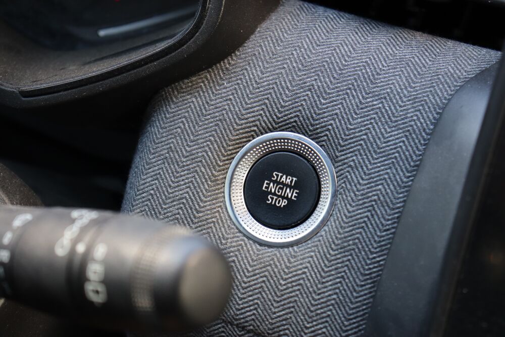 Clio 5 1.3 TCE 140 Lutecia (CarPlay, Cam&eacute;ra, Eclairage d'ambiance 2022 occasion 88000 &Eacute;pinal
