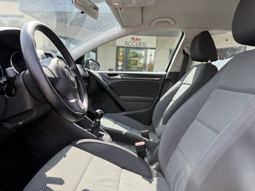 Golf 1.6 tdi 105 conforline 2010 occasion 68390 Sausheim
