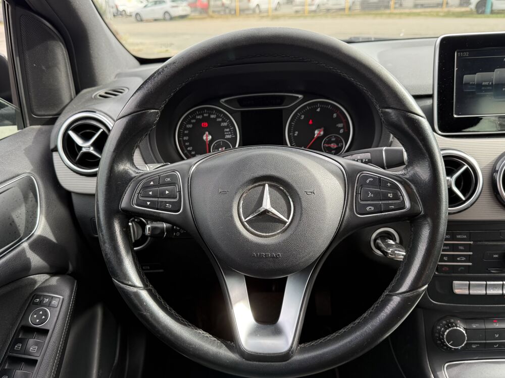 Classe B II (2) 180 CDI BUSINESS 7G-DCT | GARANTIE 12 MOIS 2017 occasion 44860 Pont-Saint-Martin