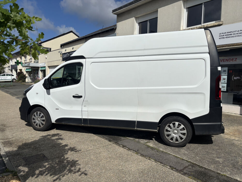 Vivaro L2H2 1.6 CDTI 120 cv - Chaine de distribution 2016 occasion 49124 Saint-Barth&eacute;lemy-d'Anjou