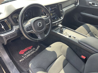 V60 II D3 2.0 TDi Geartronic 150 cv Bo&icirc;te auto momentum business 2019 occasion 49124 Saint-Barth&eacute;lemy-d'Anjou