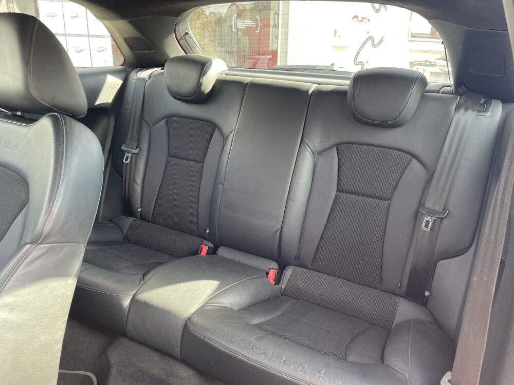 A1 1.6 TDI 105 cv S-Line 2011 occasion 49124 Saint-Barth&eacute;lemy-d'Anjou