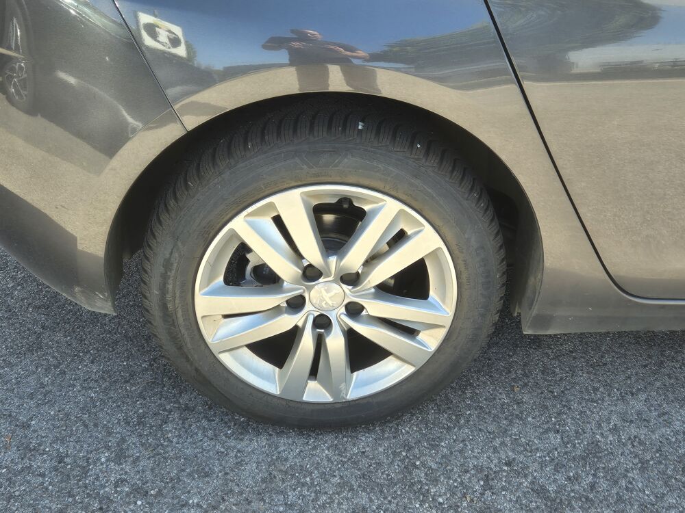 308 Phase II 1.2 THP 110 ACTIVE BVM6 - 49000 kms - 2018 occasion 25400 Audincourt