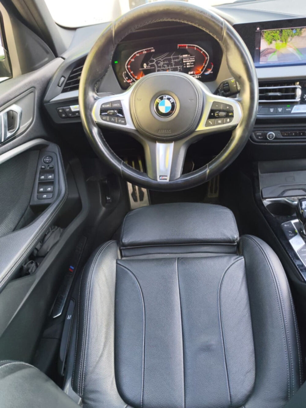S&eacute;rie 1 118 I 140ch M-SPORT DKG BVA TOIT OUVRANT // GARANTIE 2020 occasion 34160 Castries