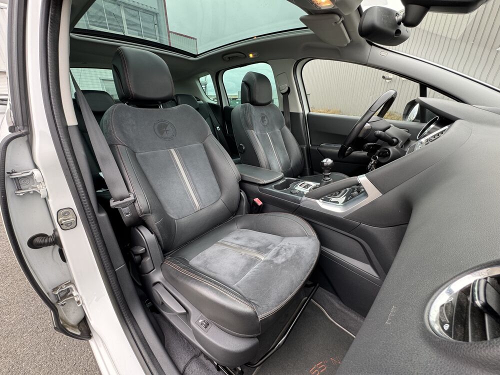 3008 1.6 HDI 115 BVM6 CROSSWAY | CAMERA / ALCANTARA / TOIT PANO | 2014 occasion 44860 Pont-Saint-Martin