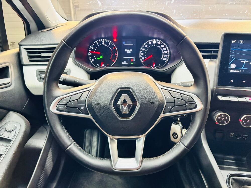 Clio V 1.0 tce 100 cv essence / gpl evolution 2023 occasion 71300 Montceau-les-Mines