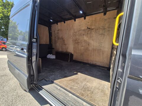 Crafter II 35 2.0 BiTDI 177 Bo&icirc;te auto L3 H3 2020 occasion 25400 Audincourt