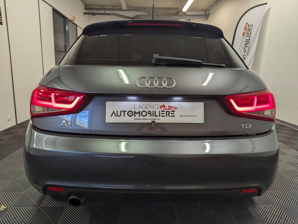 A1 SPORTBACK 1.6 TDI 105 S LINE 2014 occasion 95800 Cergy