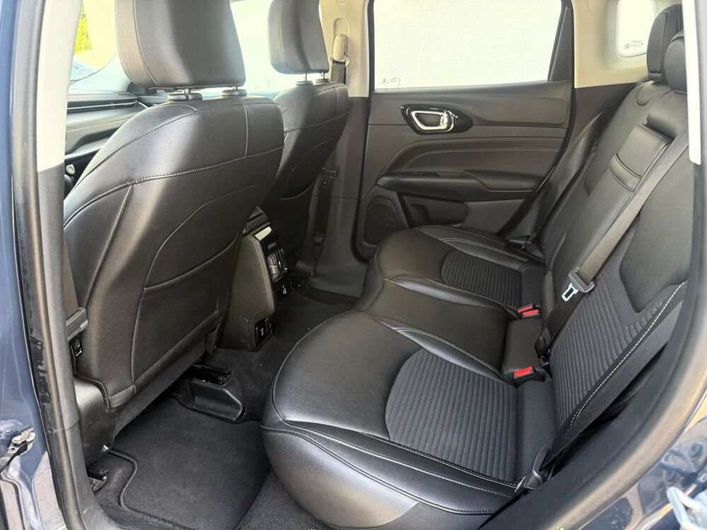 Compass 1.3 T 190H 130 HYBRID PHEV 11.4KWH SWISS LIMITED PLUS SKY AW 2021 occasion 34160 Castries