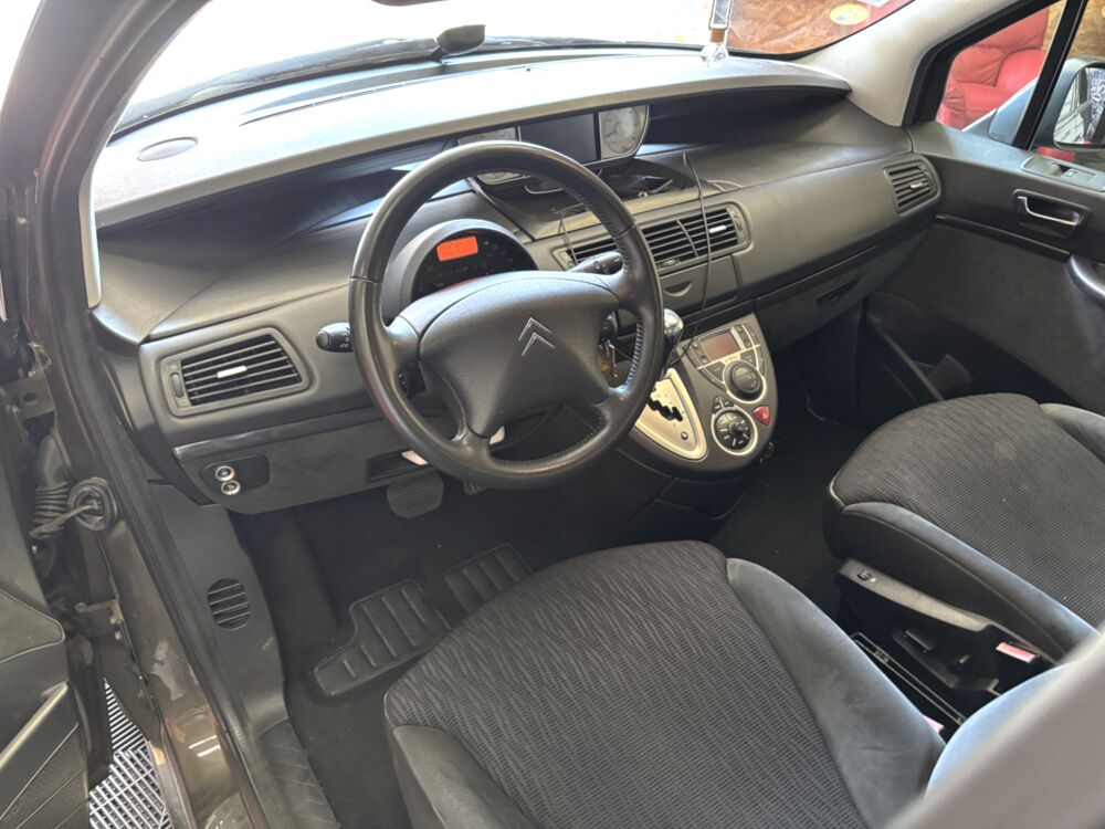 C8 2.0 l HDI 163ch Finition Exclusive Plus 2013 occasion 59640 Dunkerque