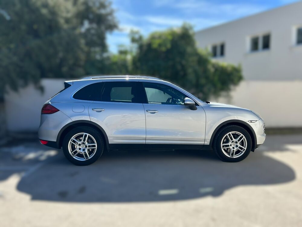 Cayenne 3.0 TDI 240 TIPTRONIC-S BVA TBE 2012 occasion 34160 Castries