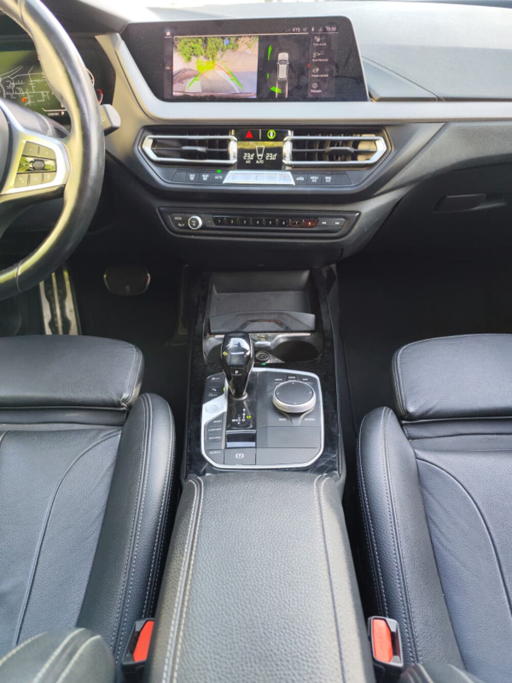 S&eacute;rie 1 118 I 140ch M-SPORT DKG BVA TOIT OUVRANT // GARANTIE 2020 occasion 34160 Castries