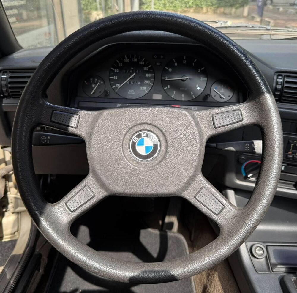 S&eacute;rie 3 E30 COUPE 318i 1.8 i 105cv BOITE AUTOMATIQUE 1984 occasion 92370 Chaville