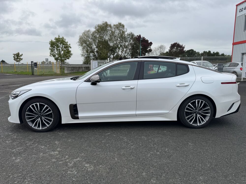 Stinger 2.2 CRDI 200 4X2 BVA8 GT LINE | ATTELAGE | TOIT OUVRANT | GA 2018 occasion 44860 Pont-Saint-Martin