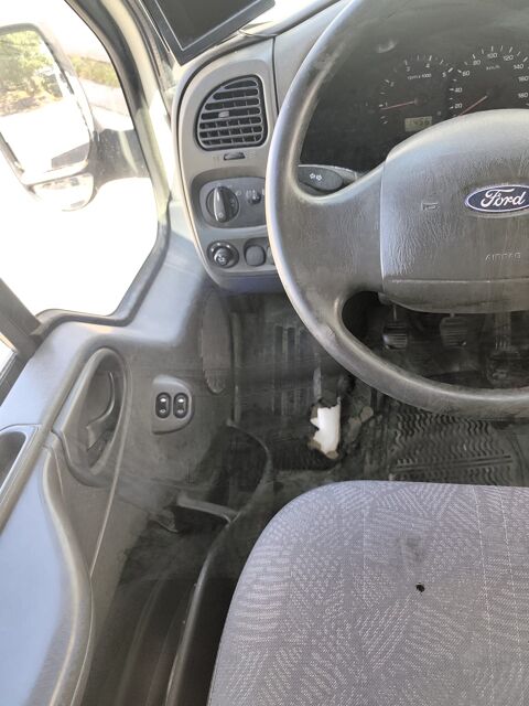 Transit FOURGON 430M 2.4 TDE 115 L 2006 occasion 34160 Castries