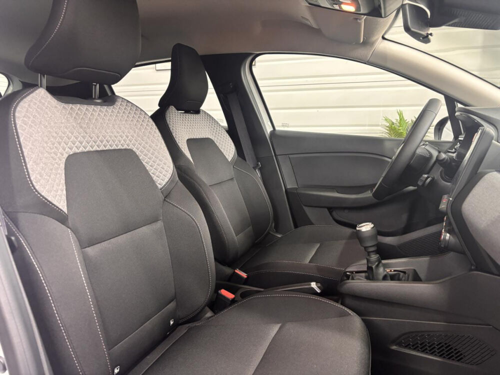 Clio V 1.0 Tce - 90CH 2025 G&eacute;n&eacute;ration 2025 occasion 71380 Ch&acirc;tenoy-en-Bresse