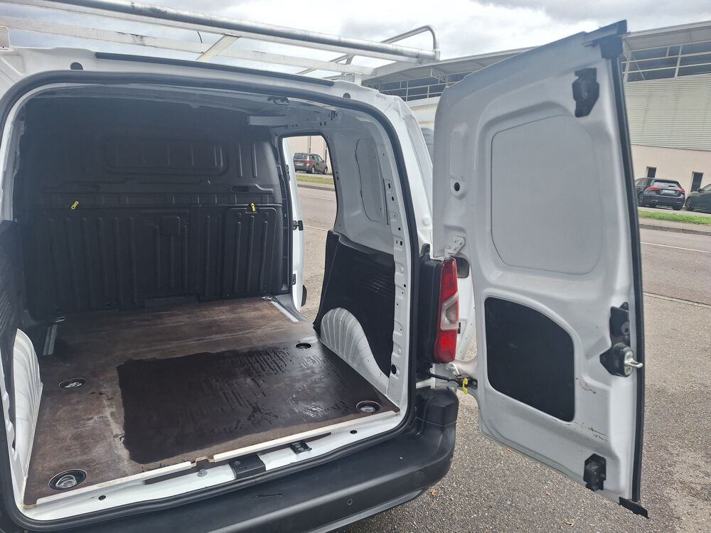 Combo VU L1H1 650kg 1.5 100 ch Pack Clim 2019 occasion 90400 Danjoutin