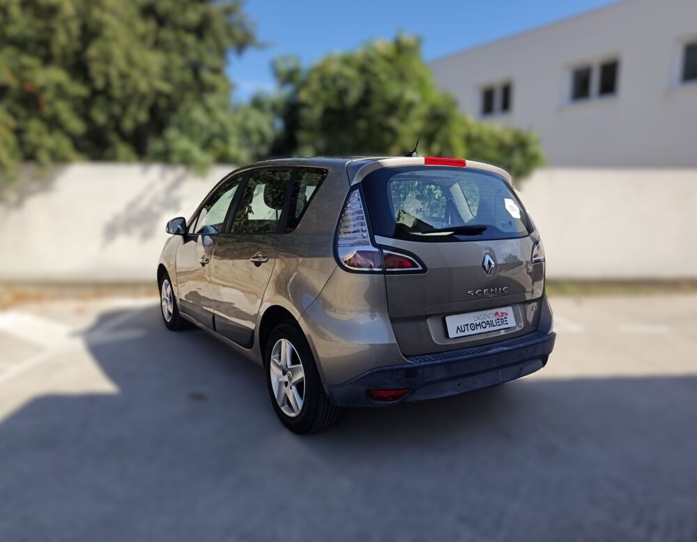 Sc&eacute;nic Renault III – 1.6 dCi 130 Energy – finition Dynamique 2012 occasion 34160 Castries