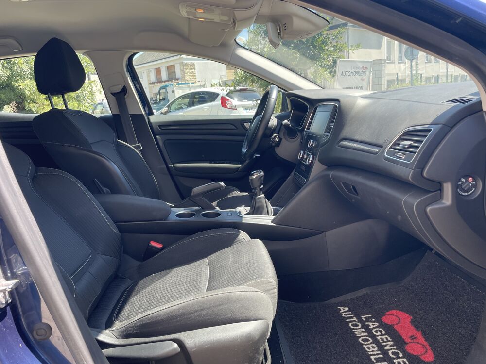 M&eacute;gane IV 1.2 TCe 100 cv - Business - Carplay 2018 occasion 49124 Saint-Barth&eacute;lemy-d'Anjou