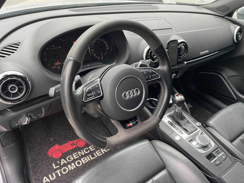 RS3 2.5 TFSi Quattro S-Tronic 367 cv BVA - Toit ouvrant Suivi AU 2016 occasion 49124 Saint-Barth&eacute;lemy-d'Anjou