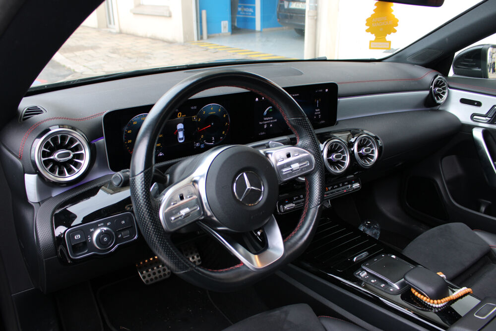Classe CLA COUPE 1.3 200 165 AMG LINE 7G-DCT BVA ( Toit Ouvrant, CarPla 2020 occasion 34200 S&egrave;te