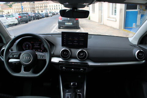 Q2 35 TFSI 150Ch S 7 S-LINE ( 1&egrave;re main, Carplay, Cam&eacute;ra de rec 2025 occasion 34200 S&egrave;te