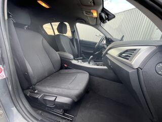 S&eacute;rie 1 118d 150 ch Lounge / APPLE CAR PLAY / GARANTIE 1 AN 2017 occasion 44860 Pont-Saint-Martin