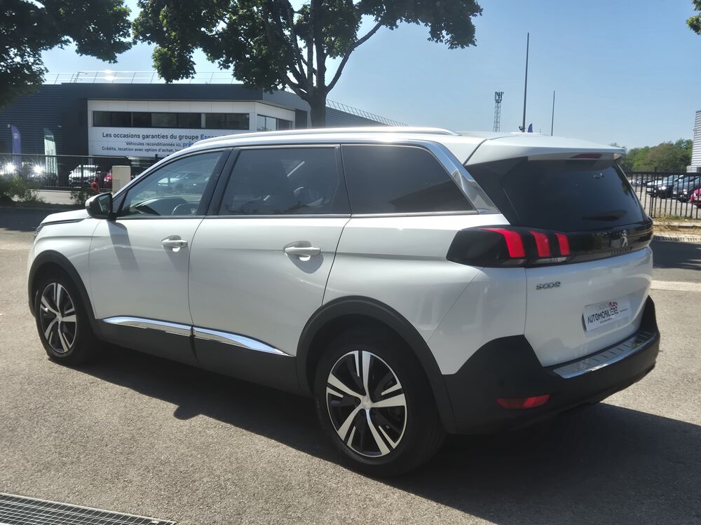 5008 1.6 BlueHDi 120 ALLURE EAT6 Bo&icirc;te auto 7 PLACES 2018 occasion 25400 Audincourt