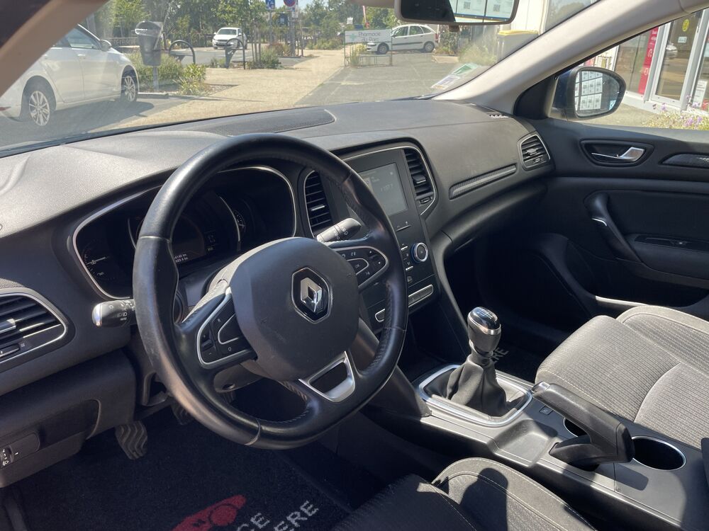 M&eacute;gane IV 1.2 TCe 100 cv - Business - Carplay 2018 occasion 49124 Saint-Barth&eacute;lemy-d'Anjou