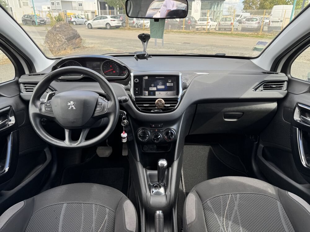 208 1.2 E-VTI 82 ETG5 ACTIVE | BOITE AUTO | DISTRIBUTION OK 10/2 2014 occasion 44860 Pont-Saint-Martin