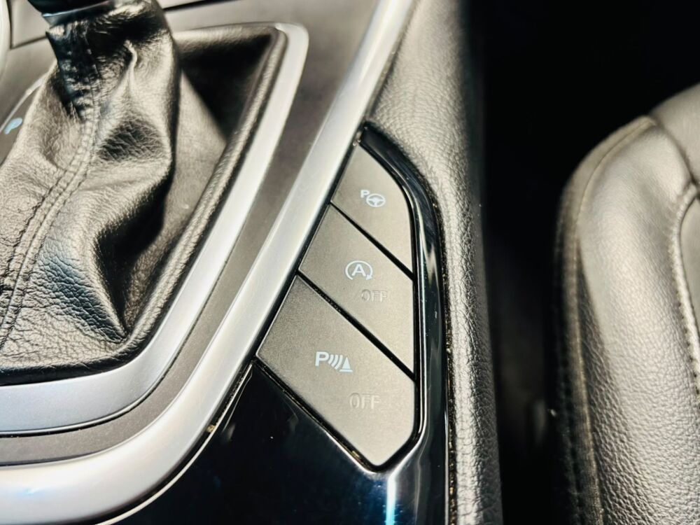Edge 2.0 tdci 210 titanium i-awd 4x4 powershift 2017 occasion 71300 Montceau-les-Mines