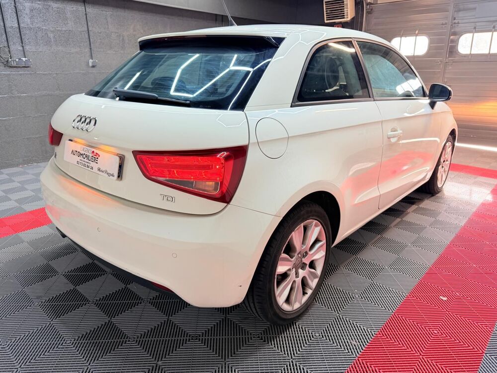 A1 I 3 Portes 1.6 TDI 16V 105 cv 2011 occasion 71300 Montceau-les-Mines