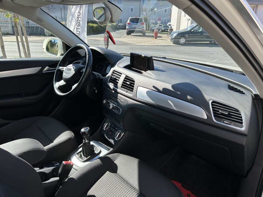 Q3 2.0 TDI 140 cv - Ambiente 2012 occasion 49124 Saint-Barth&eacute;lemy-d'Anjou