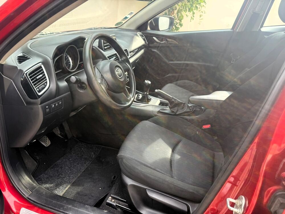Mazda3 1.5 SKYACTIV-G 100 ESSENCE 2014 occasion 34160 Castries