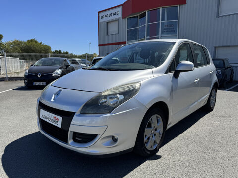 Renault Sc&eacute;nic III 1.5 DCI 95 ECO2 EXPRESSION | 2NDE MAIN | SUIVI RENAULT 2 2011 occasion Pont-Saint-Martin 44860