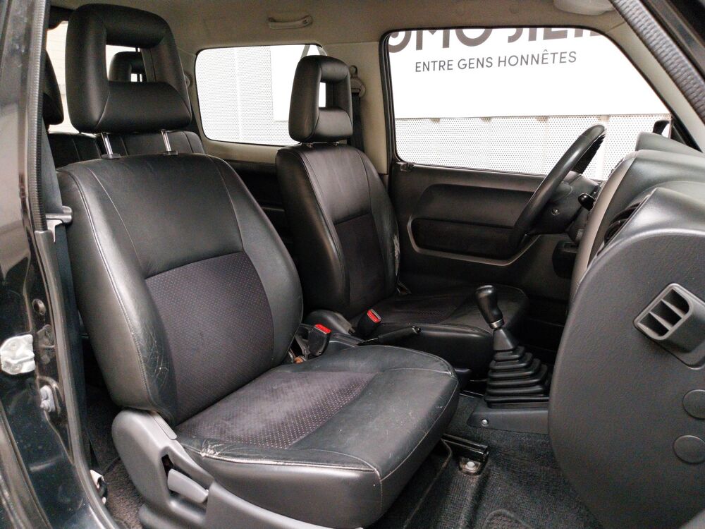 Jimny 1.5 DDIS 85 JLX 4WD 2007 occasion 56000 Vannes