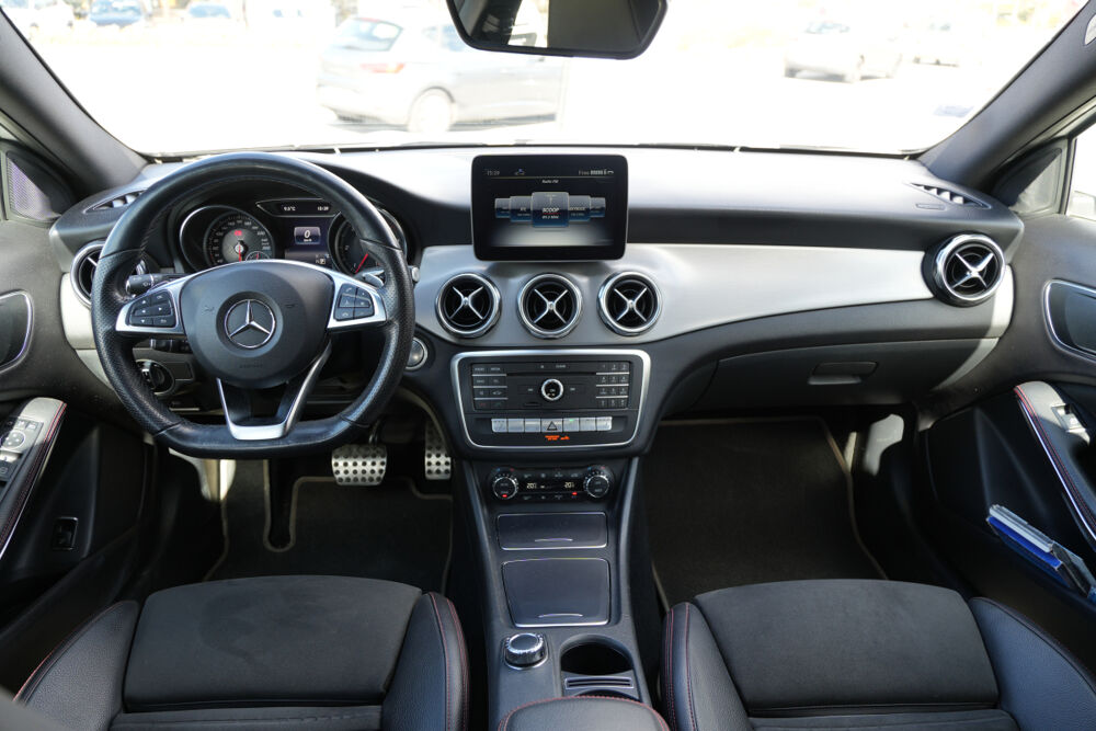 Classe GLA (2) 200 D FASCINATION 7G-DCT PACK AMG 2018 occasion 01000 Saint-Denis-l&egrave;s-Bourg