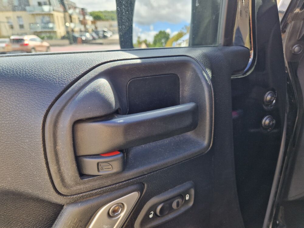 Wrangler III 2.8 CRD 200 FAP RUBICON BVA5 SINCE 1941 2014 occasion 80480 Salou&euml;l