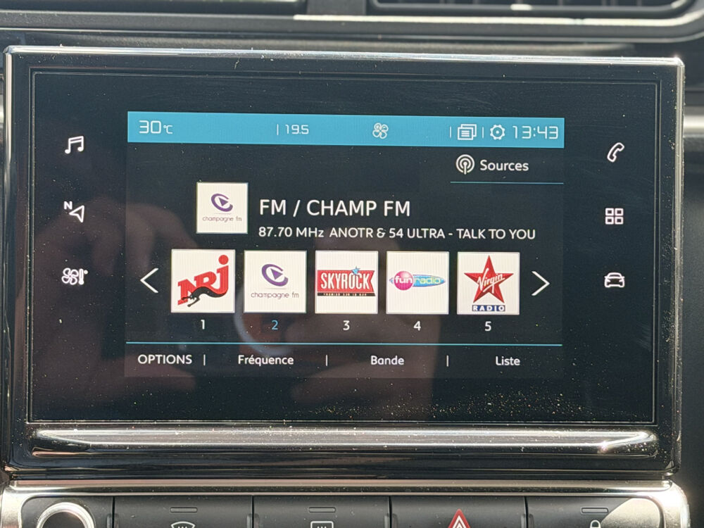 C3 1.2 VTi PureTech 12V 83 cv finition Shine 2021 occasion 51000 Ch&acirc;lons-en-Champagne