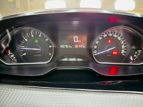 Peugeot 208 1.2 82 ch - Garantie 12 mois - Distribut