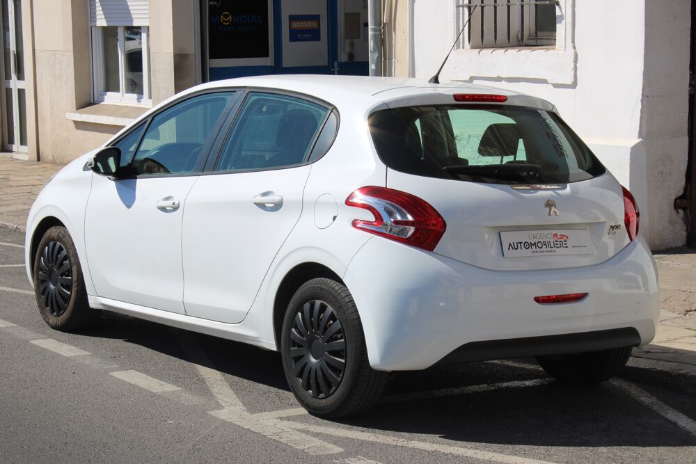 208 1.6 e-HDI 92ch ACTIVE ( Distribution chang&eacute;e, Clim, Bluetoot 2012 occasion 34200 S&egrave;te