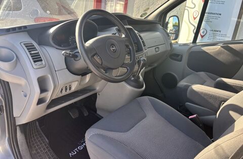 Vivaro Minibus 2.0 CDTI 16V Combi Easytronic 115 ch 8 places 2012 occasion 88100 Sainte-Marguerite