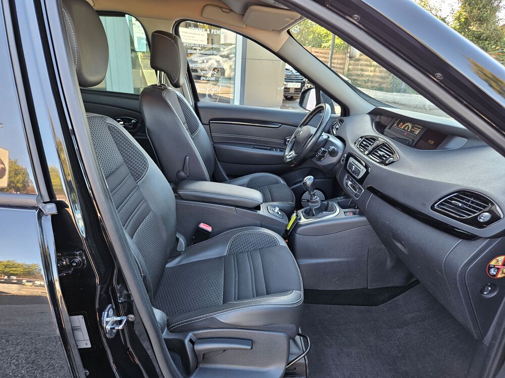 Grand scenic IV 1.6 DCI 130 CH BOSE EDITION - 7 Places ( Cam&eacute;ra - Attelage.. 2015 occasion 25400 Audincourt