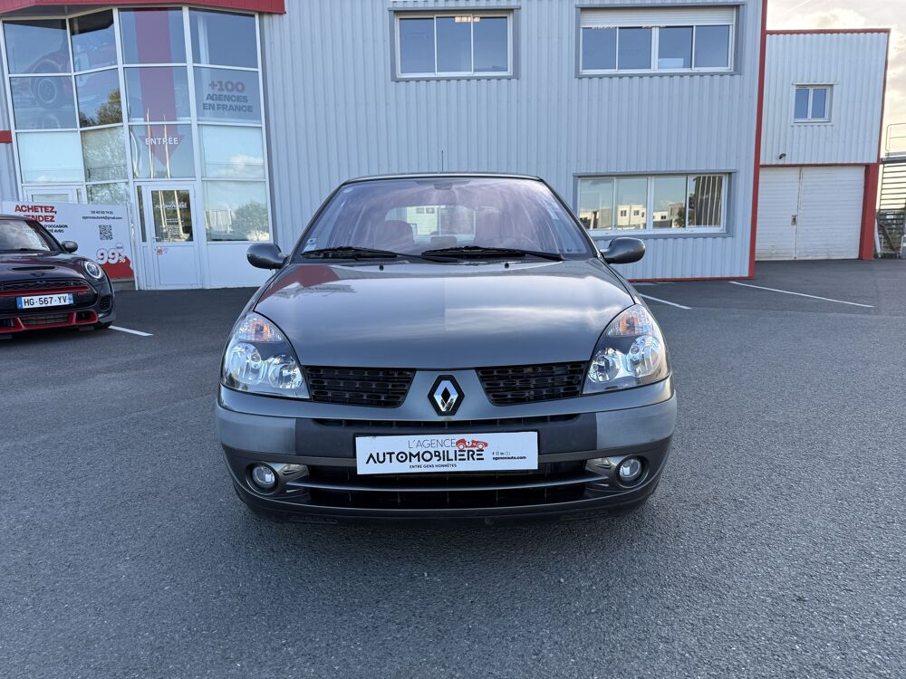 Clio II Phase 2 1.5L DCI 80CH PRIVILEGE | DISTRI OK 2002 occasion 44860 Pont-Saint-Martin