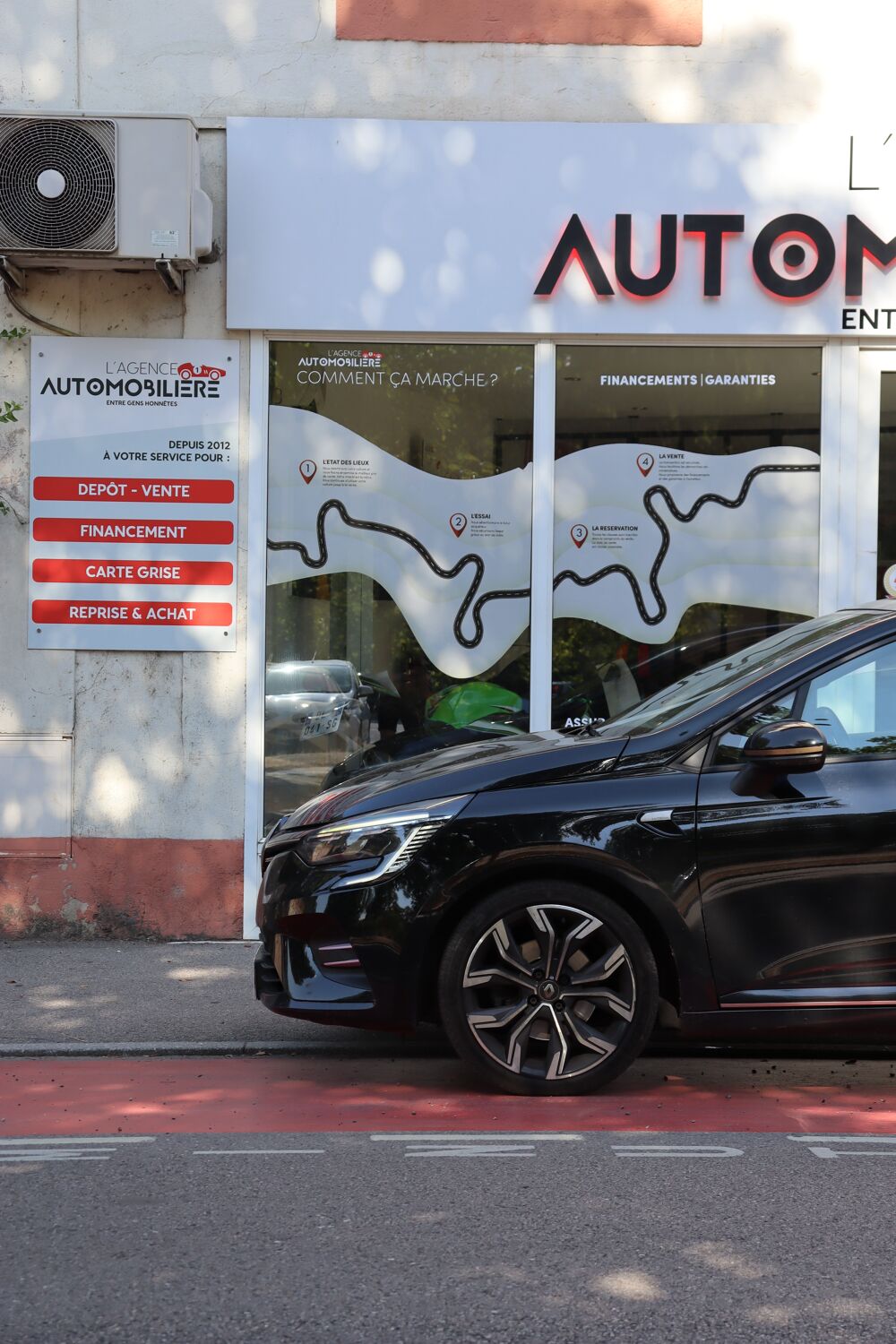 Clio 5 1.3 TCE 140 Lutecia (CarPlay, Cam&eacute;ra, Eclairage d'ambiance 2022 occasion 88000 &Eacute;pinal